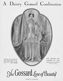 Images Dated 17th March 2014: Advert for the Dainty Gossard Combination, 1927