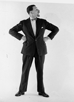 <b class=qtipBold><figcaption>Advertisement -- male model posing</figcaption></b><br>Advertisement -- male model posing (Phillip Webb). 1959<br><em>© The Colin Sherborne Collection/Mary Evans Picture Library</em> Advertisement -- male model posing