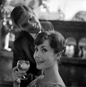 <b class=qtipBold><figcaption>Advertisement for Van Zijl whisky</figcaption></b><br>Advertisement for Van Zijl whisky -- male and female models posing (Geoffrey Jones and Geraldine Hill). 1959<br><em>© The Colin Sherborne Collection/Mary Evans Picture Library</em> Advertisement for Van Zijl whisky