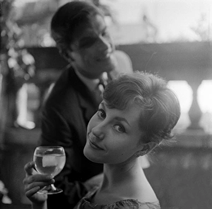 <b class=qtipBold><figcaption>Advertisement for Van Zijl whisky</figcaption></b><br>Advertisement for Van Zijl whisky -- male and female models posing (Geoffrey Jones and Geraldine Hill). 1959<br><em>© The Colin Sherborne Collection/Mary Evans Picture Library</em> Advertisement for Van Zijl whisky
