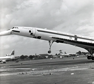 Aerospatiale-BAC Concorde G-AXDN Farnborough 1974 Aerospatiale-BAC Concorde G-AXDN Farnborough 1974