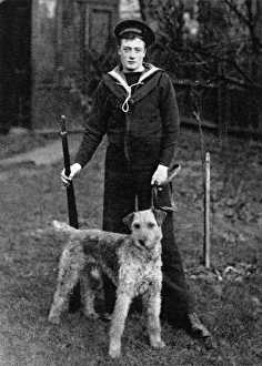An Airedale sentry dog supplied to Navy by Major Richardson An Airedale sentry dog supplied to Navy by Major Richardson