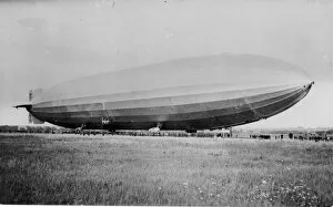 Crew Gallery: Airship R38 built for the US Navy at Cardington