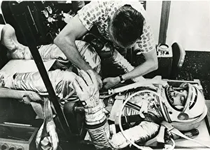 Alan Shepard Jr lies on his back in a tilting chair dur? Alan Shepard Jr lies on his back in a tilting chair dur?