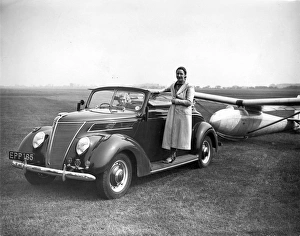Amy Johnson helping to tow a Kirby Kite sailplane c 1938 Amy Johnson helping to tow a Kirby Kite sailplane c 1938