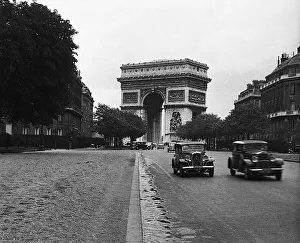Triumphal Gallery: Arc de Triomphe, Paris, France