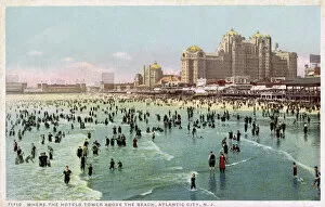 Holidaymakers Gallery: Atlantic City, New Jersey, USA - Hotels and the Beach