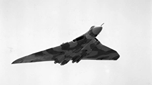 <b class=qtipBold><figcaption>Avro Vulcan B2</figcaption></b><br>Avro Vulcan B2. Date:<br><em>© Mary Evans Picture Library 2015 - https://copyrighthub.org/s0/hub1/creation/maryevans/MaryEvansPictureID/10992873</em> Avro Vulcan B2