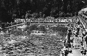 Bathers at the Open Air Baths in Chiswick Bathers at the Open Air Baths in Chiswick