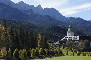 Images Dated 19th October 2014: Bayern, Mittenwald, Elmau: Palace Hotel Elmau