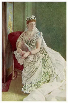 Diamonds Gallery: Beatrice / White Dress