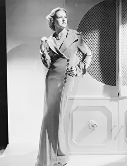 Betty Furness wearing a Dolly Tree negligee Betty Furness wearing a Dolly Tree negligee