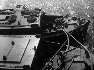 Blitz in London -- oil tank fire, Thames Haven, WW2 Blitz in London -- oil tank fire, Thames Haven, WW2