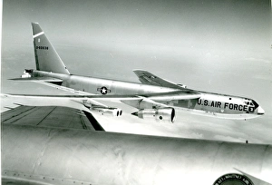 Boeing JB-52E Stratofortress, 56-0636, used as a flying ? Boeing JB-52E Stratofortress, 56-0636, used as a flying ?