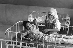 Recovery Gallery: Boy with nurse, Jaipur, India