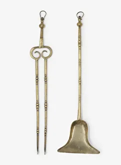<b class=qtipBold><figcaption>Brass tongs and shovel</figcaption></b><br>Brass tongs, with a lobed stem, curved bracket and a ring on the top. Manufactured in England, c.1650-1700. Date: 1650-1700<br><em>© The Geffrye Museum of the Home / Mary Evans Picture Library</em> Brass tongs and shovel