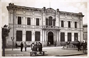 <b class=qtipBold><figcaption>Brindisi, Italy - The Post Office</figcaption></b><br>Brindisi, Italy - The Post Office. Date: 1942<br><em>© Mary Evans / Grenville Collins Postcard Collection</em> Brindisi, Italy - The Post Office