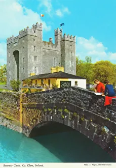 Bunratty Castle, County Clare, Republic of Ireland Bunratty Castle, County Clare, Republic of Ireland