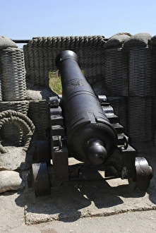 Cannon used to defend the city during the siege of Sevastopo Cannon used to defend the city during the siege of Sevastopo