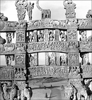 Madhya Gallery: Carved gateway to Stupa at Sanchi, Madhya Pradesh
