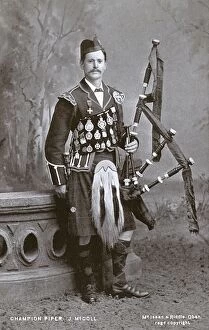 Champion Piper - Oban, Scotland