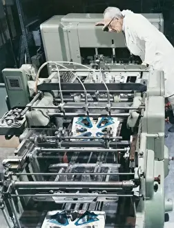 Checking a Printing Machine: Card Print Production
