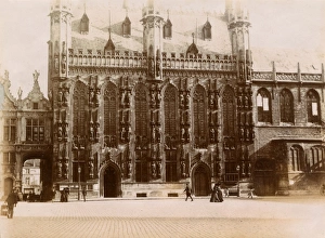 Sculptures Gallery: City Hall, Burg Square, Bruges, Belgium