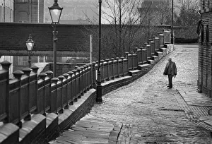 Cobbles and cloth cap - Saltaire, Yorks Cobbles and cloth cap - Saltaire, Yorks