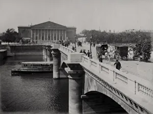 Concorde Bridge and Chamber of Deputies, Paris, France Concorde Bridge and Chamber of Deputies, Paris, France