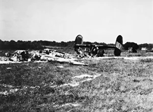 <b class=qtipBold><figcaption>Consolidated B-24J Liberator</figcaption></b><br>USAF 491st Bg Bomber Group Consolidated B-24J Liberator Burned Wreckage Date: 1944<br><em>© aviation-images.com / Mary Evans Picture Library</em> Consolidated B-24J Liberator