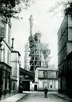 Huge Gallery: Construction of the Statue of Liberty, Paris