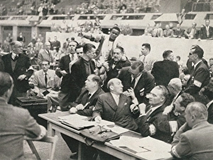 Controversy at the featherweight boxing, 1948 London Olympic Controversy at the featherweight boxing, 1948 London Olympic