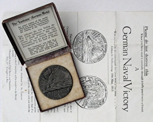 Copy of German original medallion - sinking of the Lusitania Copy of German original medallion - sinking of the Lusitania