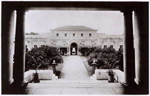 Courtyard, Victoria Falls Hotel, Rhodesia (Zimbabwe) Courtyard, Victoria Falls Hotel, Rhodesia (Zimbabwe)