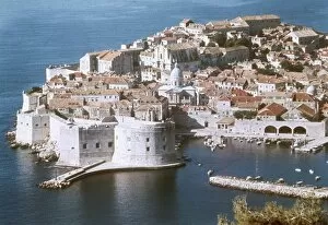 Images Dated 30th September 2011: Croatia / Dubrovnik