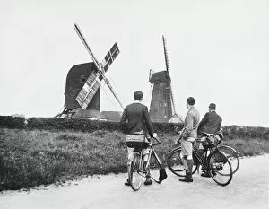 Cycling Gallery: Cyclists & Windmills