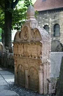 Rabbi Gallery: Czech Republic. Prague. Old Jewish Cemetery. Tomb of Ludah L