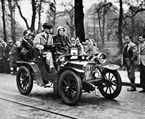 Darracq Motorcar in the London to Brighton Rally, 1948 Darracq Motorcar in the London to Brighton Rally, 1948