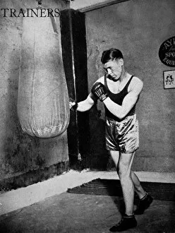 Images Dated 13th October 2004: Dave McCleave using a punch bag, 1936