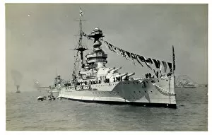 Battleship Gallery: Dreadnought Battleship HMS Queen Elizabeth