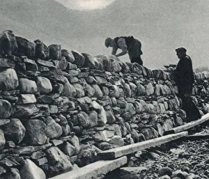 Riverbed Gallery: Drystone Walls of the North