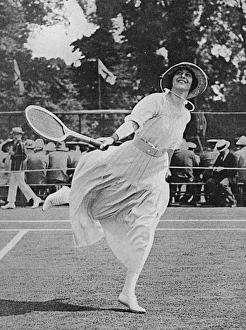 Duchess of Sutherland playing tennis in aid of war charity Duchess of Sutherland playing tennis in aid of war charity