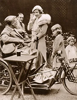 Duchess of York and daughters - Disabled Soldiers Sale Duchess of York and daughters - Disabled Soldiers Sale