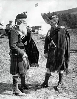 Images Dated 3rd February 2012: Two Duff Highlanders at Braemar Games, Scotland