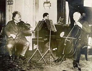 Physicist Collection: Einstein Plays Violin