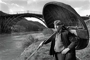 Eighties Gallery: Eustace Rogers, the last coracle man of Ironbridge, Shropshire