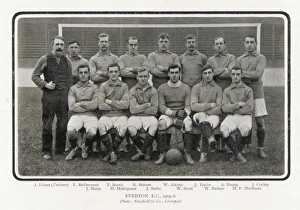 <b class=qtipBold><figcaption>EVERTON TEAM 1905-6</figcaption></b><br>EVERTON F.C. team 1905-6 (each player is named below).<br><em>© Mary Evans Picture Library</em> EVERTON TEAM 1905-6