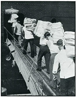 Extra bedding loaded onto Queen Mary ship, September 1939 Extra bedding loaded onto Queen Mary ship, September 1939