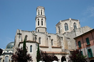 Figueres. Church of saint Peter (San Pedro) Figueres. Church of saint Peter (San Pedro)
