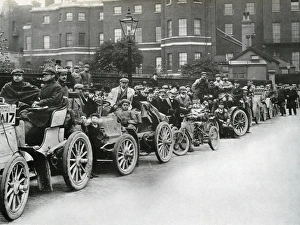 Finish of the Thousand Miles Trial in 1900 Finish of the Thousand Miles Trial in 1900